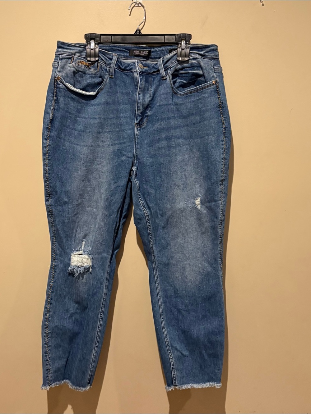 Judy Blue boyfriend Cropped Distressed Jeans size 20W